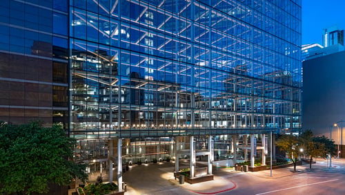 AUSCTR-Omni_Austin_Hotel_Downtown-2023-exterior_night_1170x660-1