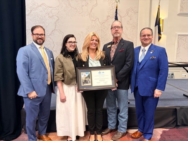 LILI Ceremony - Susan Faykus with Certificate